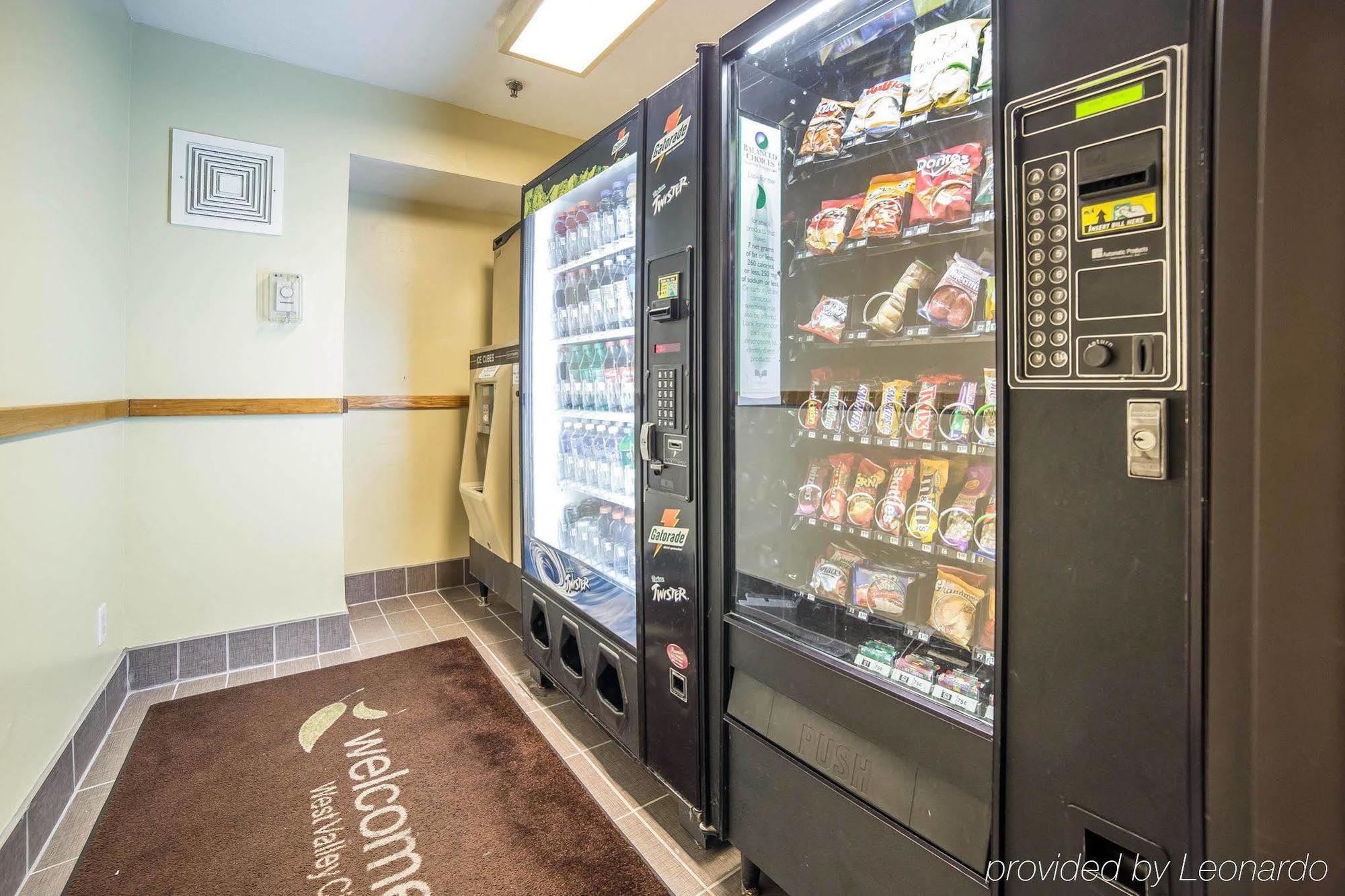 スリープ イン ウェスト バレー シティ ソルト レイク シティ サウス ウエスト・バレーシティ エクステリア 写真